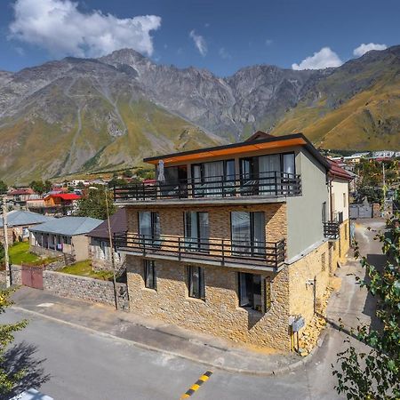 Hotel Inside Kazbegi Екстер'єр фото