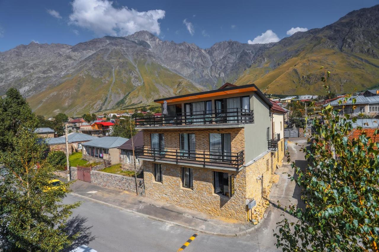 Hotel Inside Kazbegi Екстер'єр фото