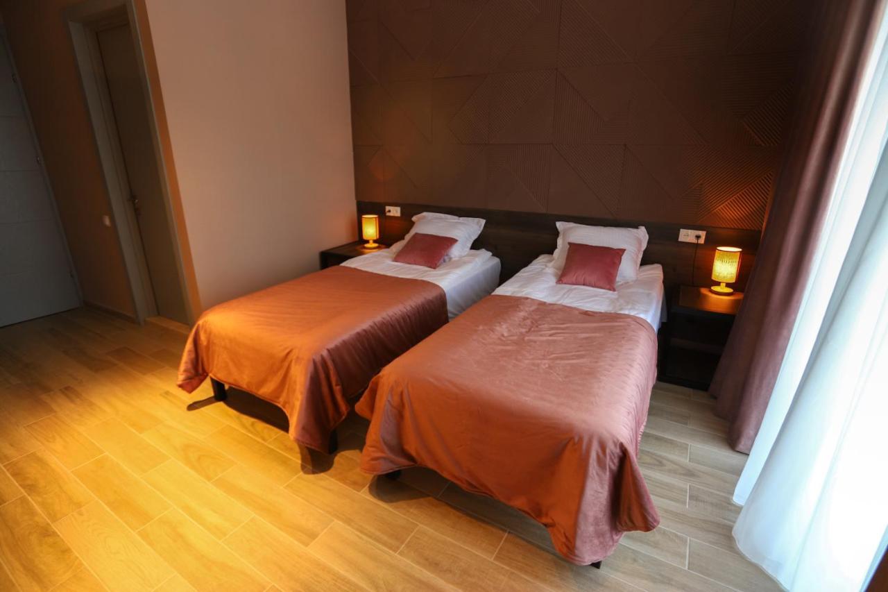 Hotel Inside Kazbegi Екстер'єр фото