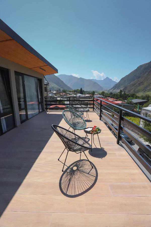 Hotel Inside Kazbegi Екстер'єр фото