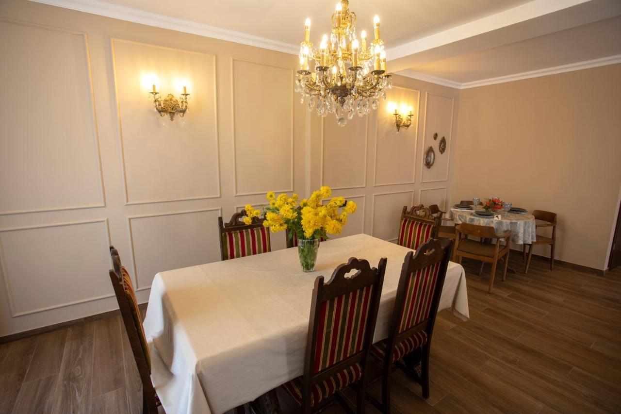 Hotel Inside Kazbegi Екстер'єр фото